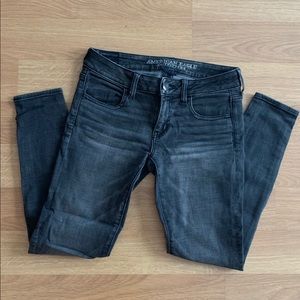 American Eagle super low rise jegging 4 short